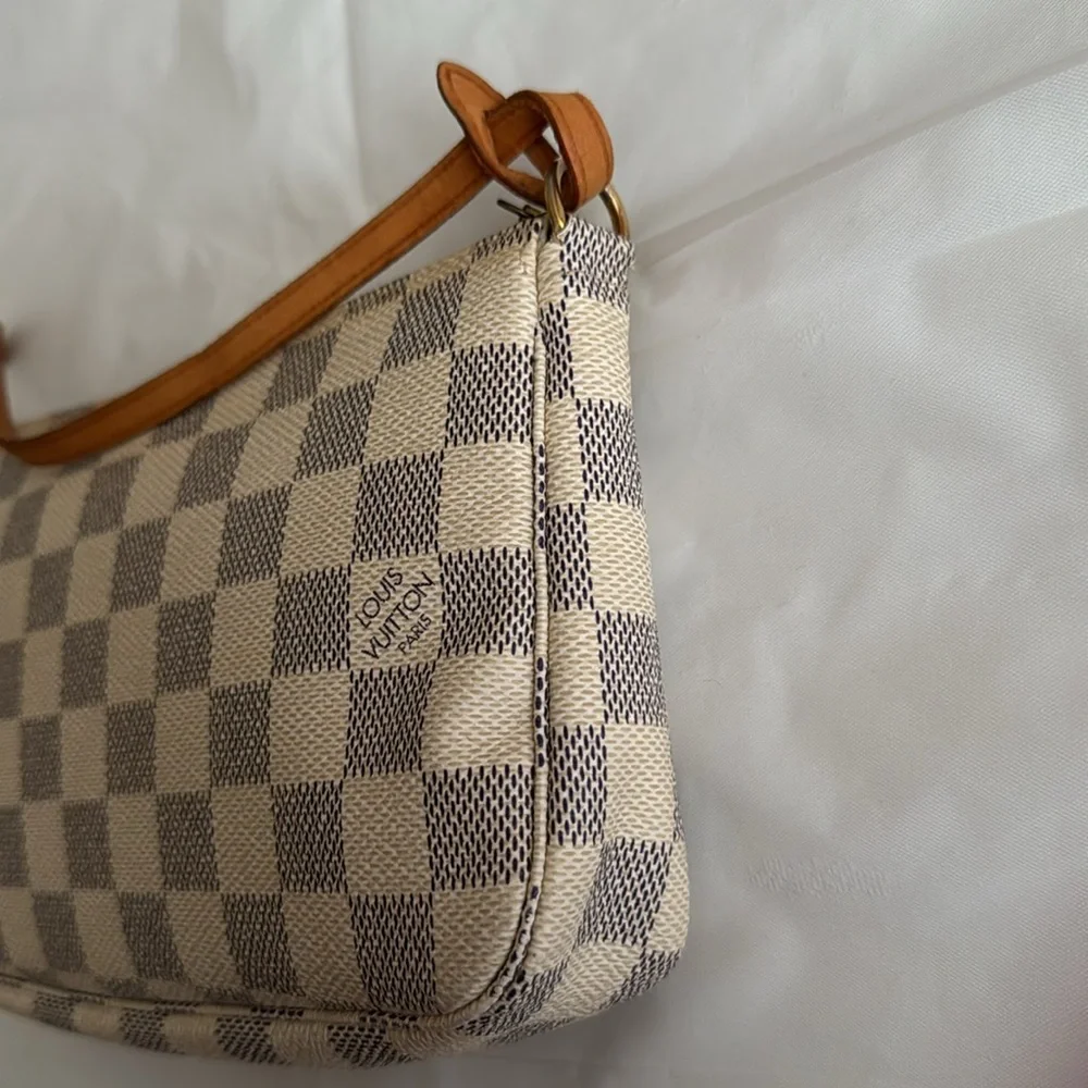 LOUIS VUITTON Damier Azur Pochette Accessories